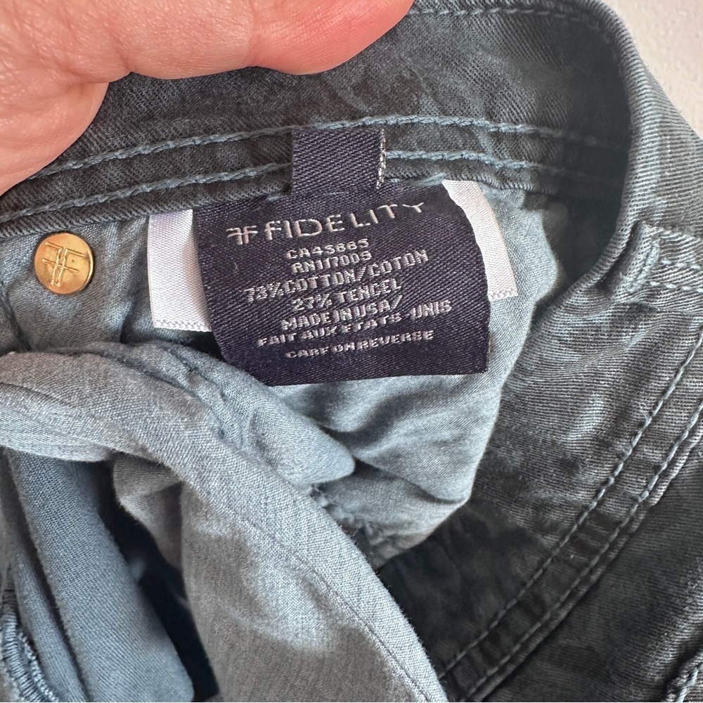 Fidelity Dark Blue Skinny Low Rise Scoop Plume Print Pants Size 25 - Picture 11 of 12